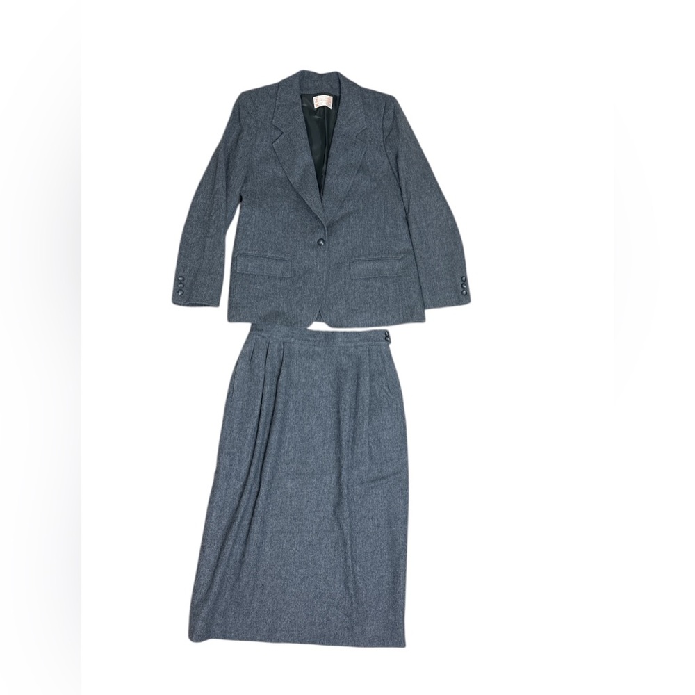 Vintage Pendleton gray skirt suit